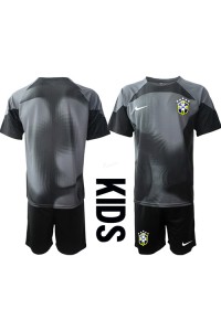 Brasil Keeper Babyklær Hjemme Fotballdrakt til barn VM 2022 Korte ermer (+ Korte bukser)
